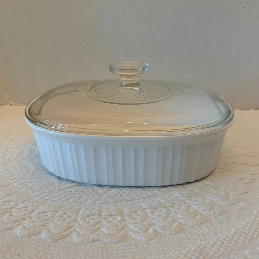 Corning Ware French White Oval Casserole Dish with Pyrex Glass Lid F-12-C 1.5 Qt